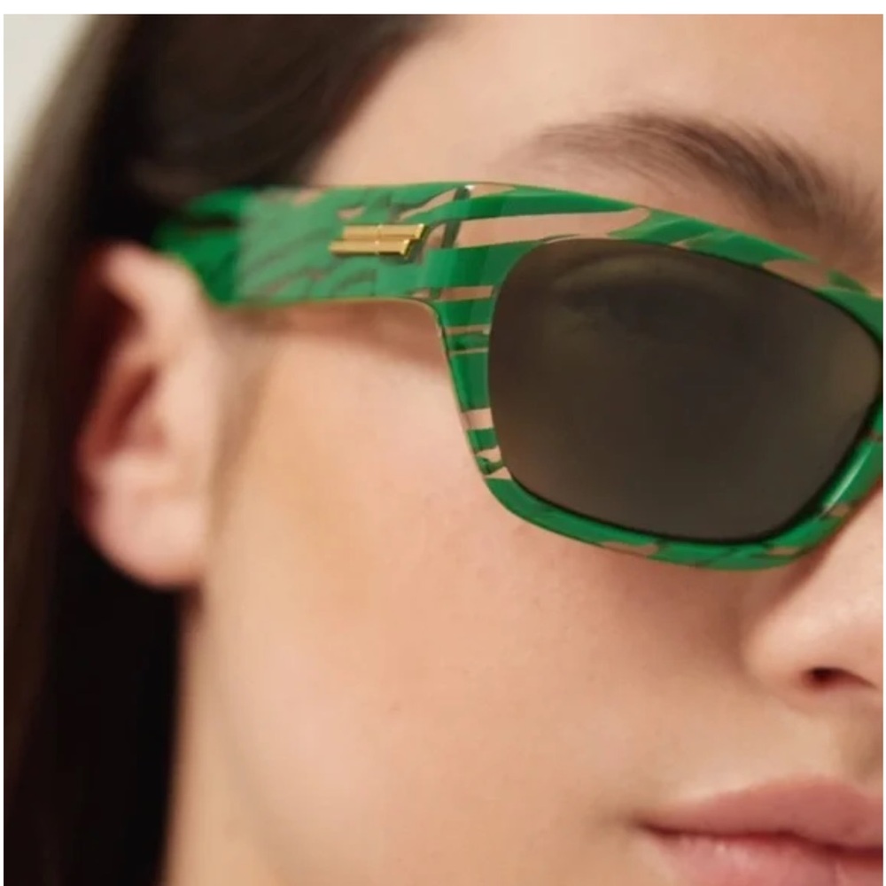 BOTTEGA VENETA Sunglasses, New - Picture 8 of 8